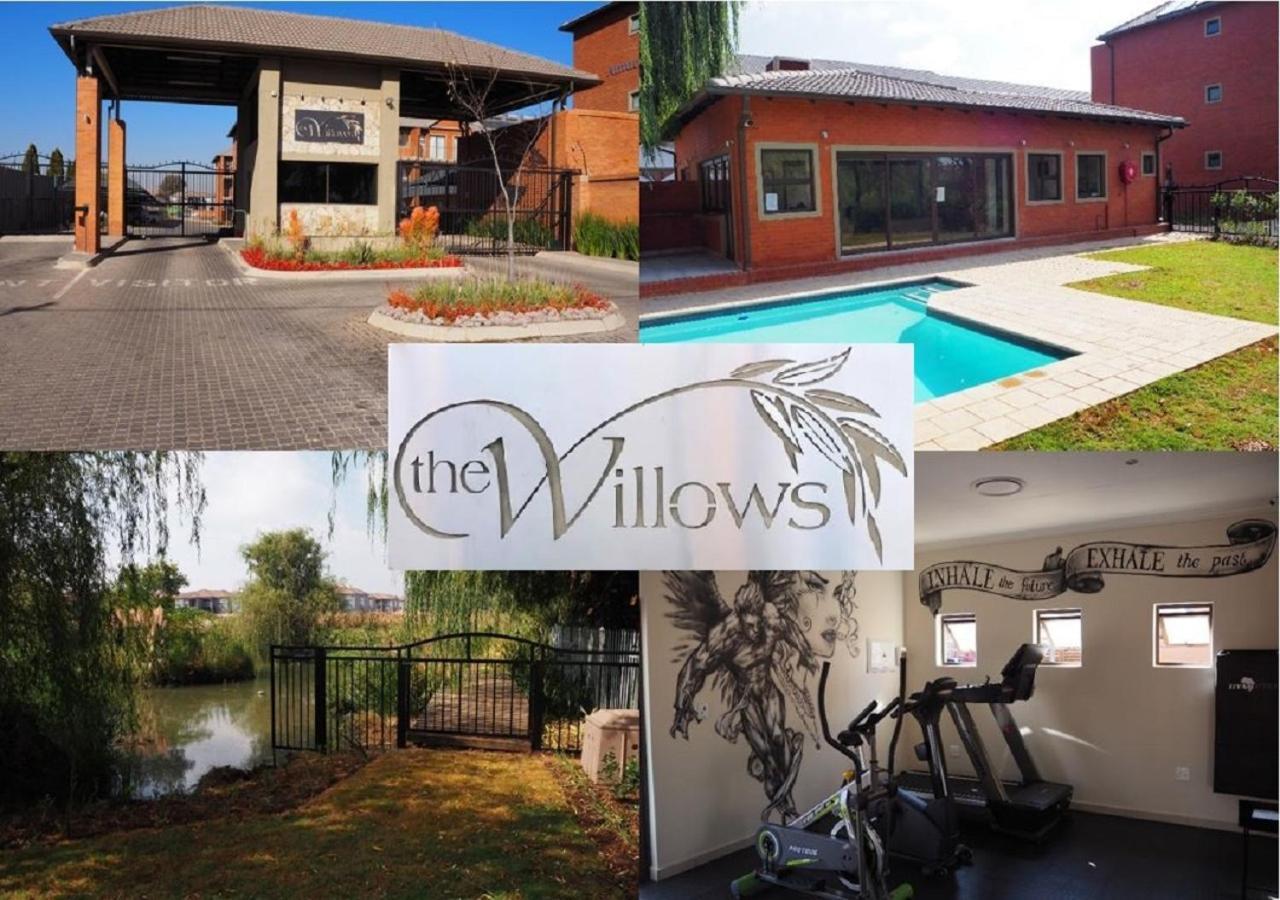 Or Tambo Self Catering Apartments, The Willows ボックスバーグ エクステリア 写真