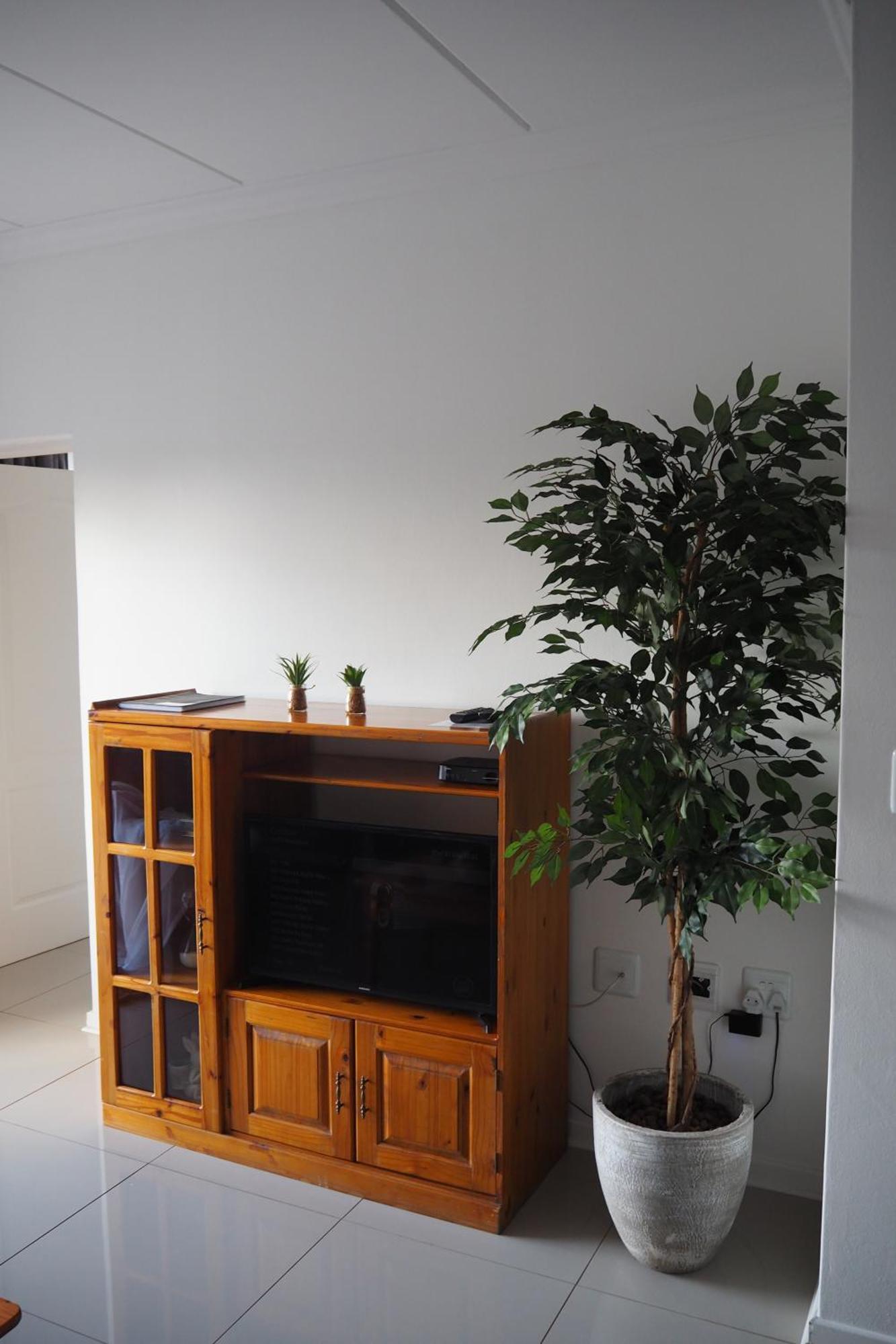 Or Tambo Self Catering Apartments, The Willows ボックスバーグ エクステリア 写真
