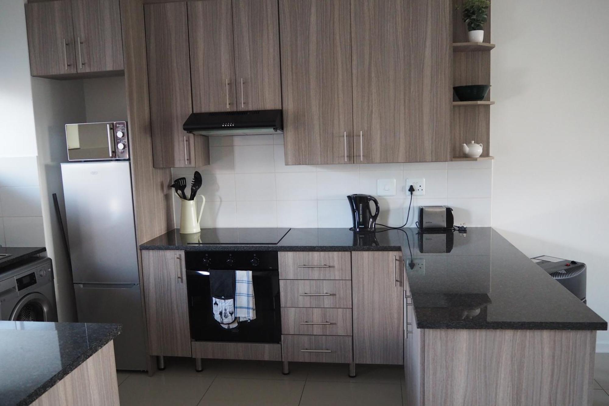Or Tambo Self Catering Apartments, The Willows ボックスバーグ エクステリア 写真