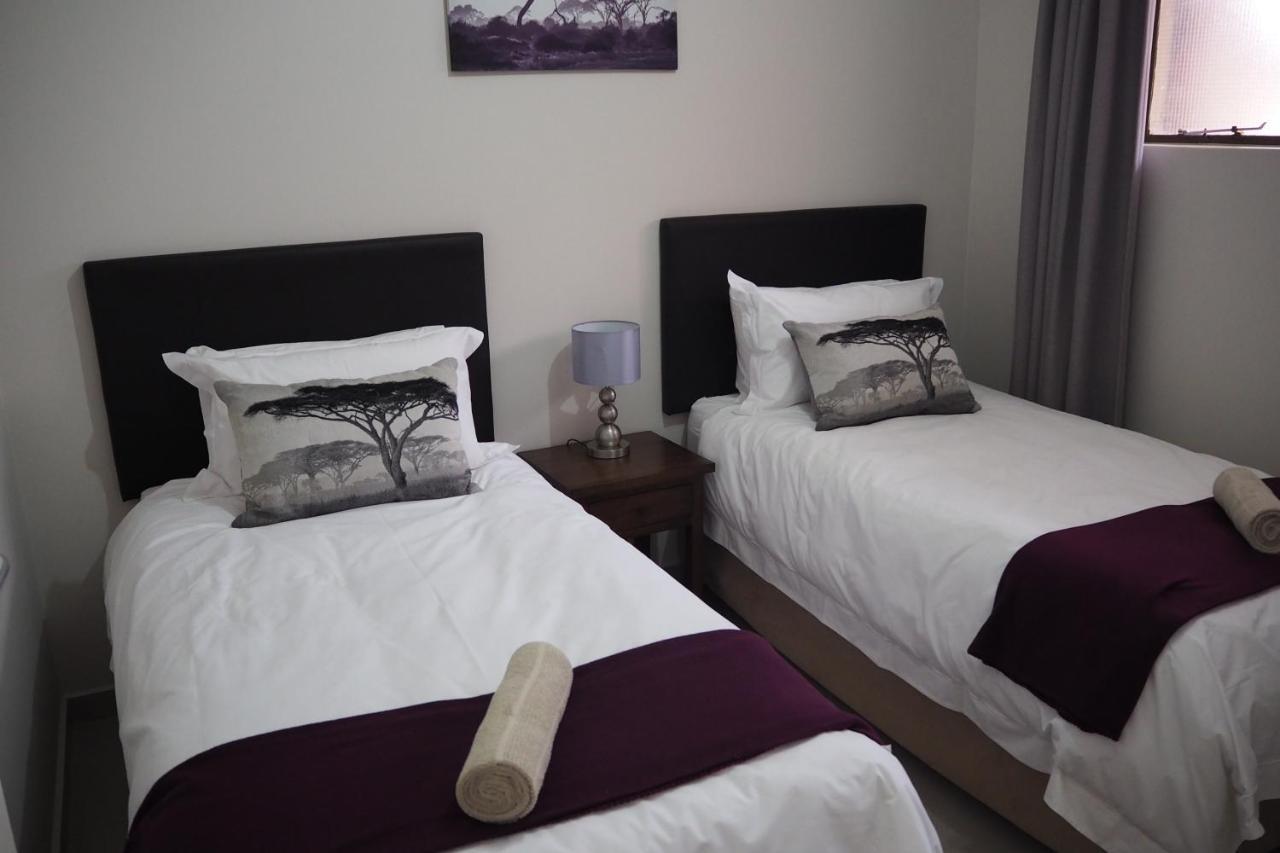 Or Tambo Self Catering Apartments, The Willows ボックスバーグ エクステリア 写真