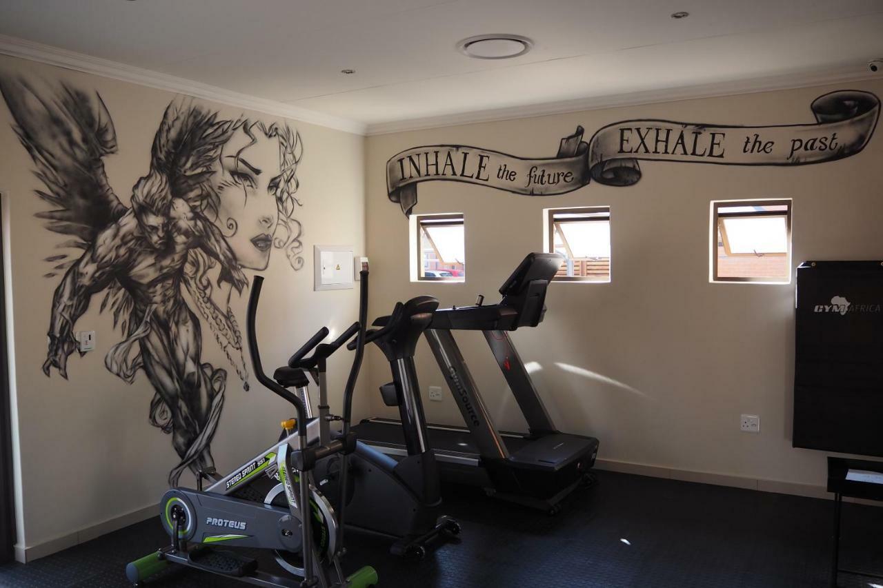 Or Tambo Self Catering Apartments, The Willows ボックスバーグ エクステリア 写真